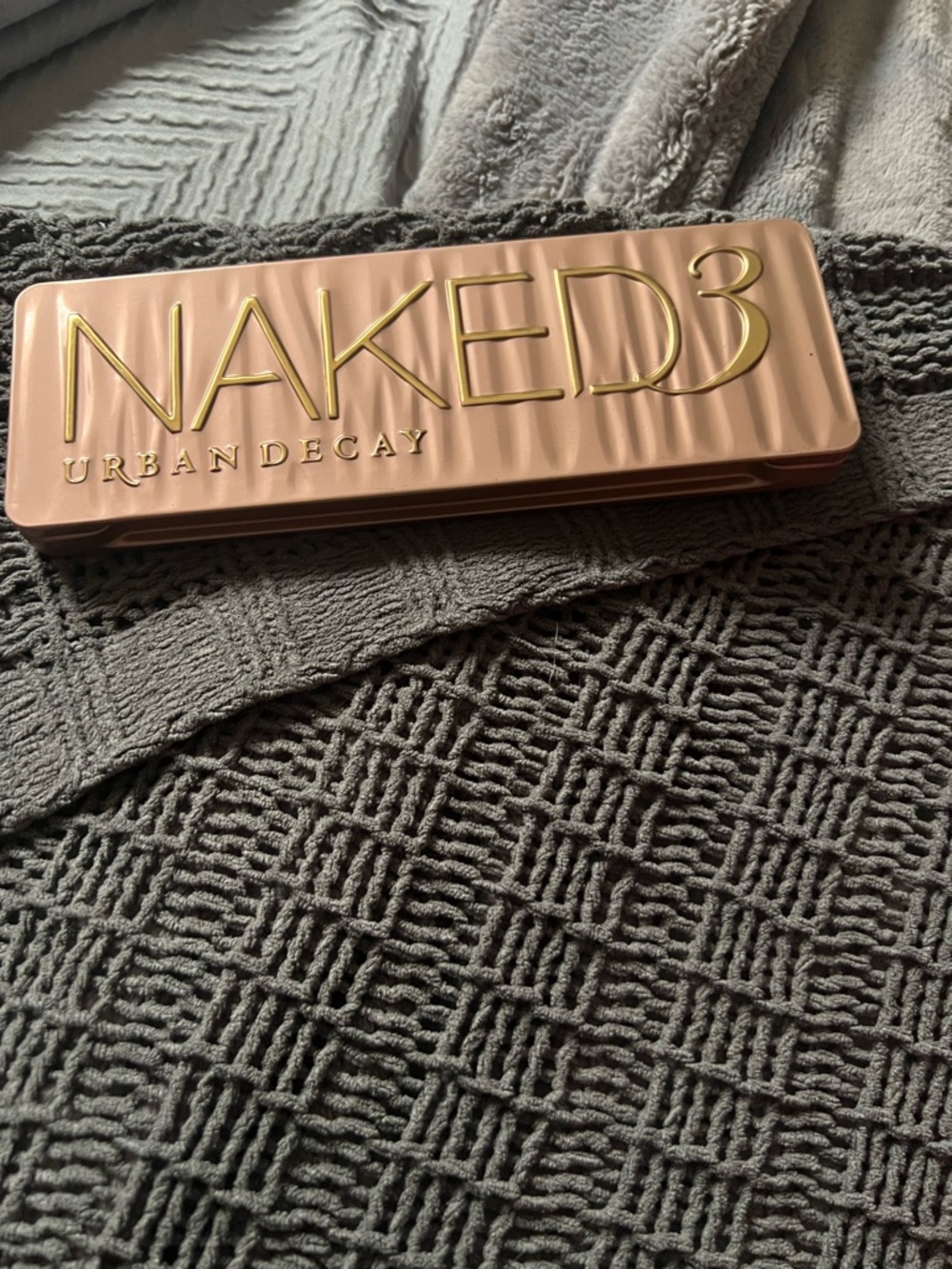 Urban Decay Naked3 Rose-Taupe Metallic Eyeshadow Palette